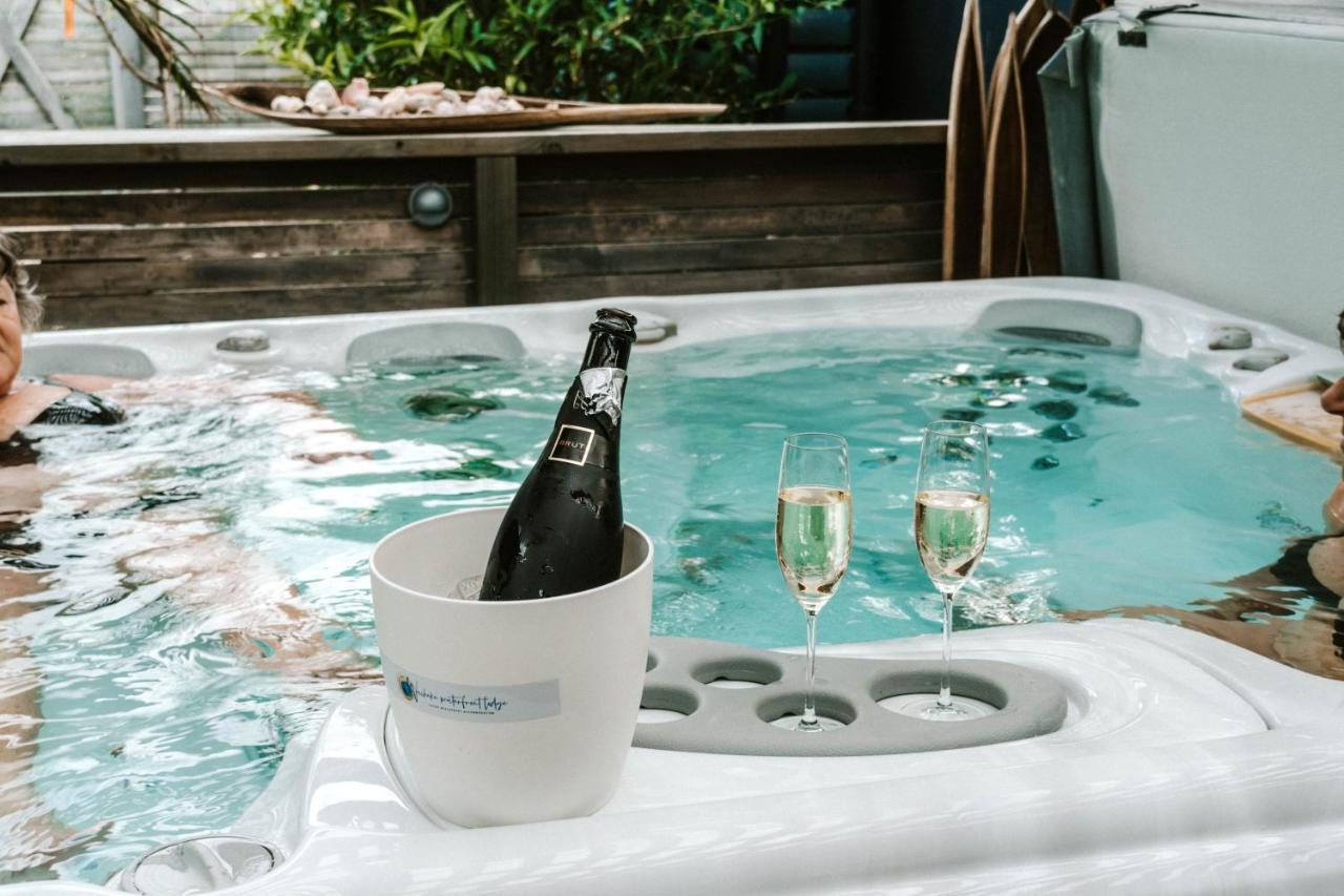 Waiheke Waterfront Lodge Oneroa Buitenkant foto