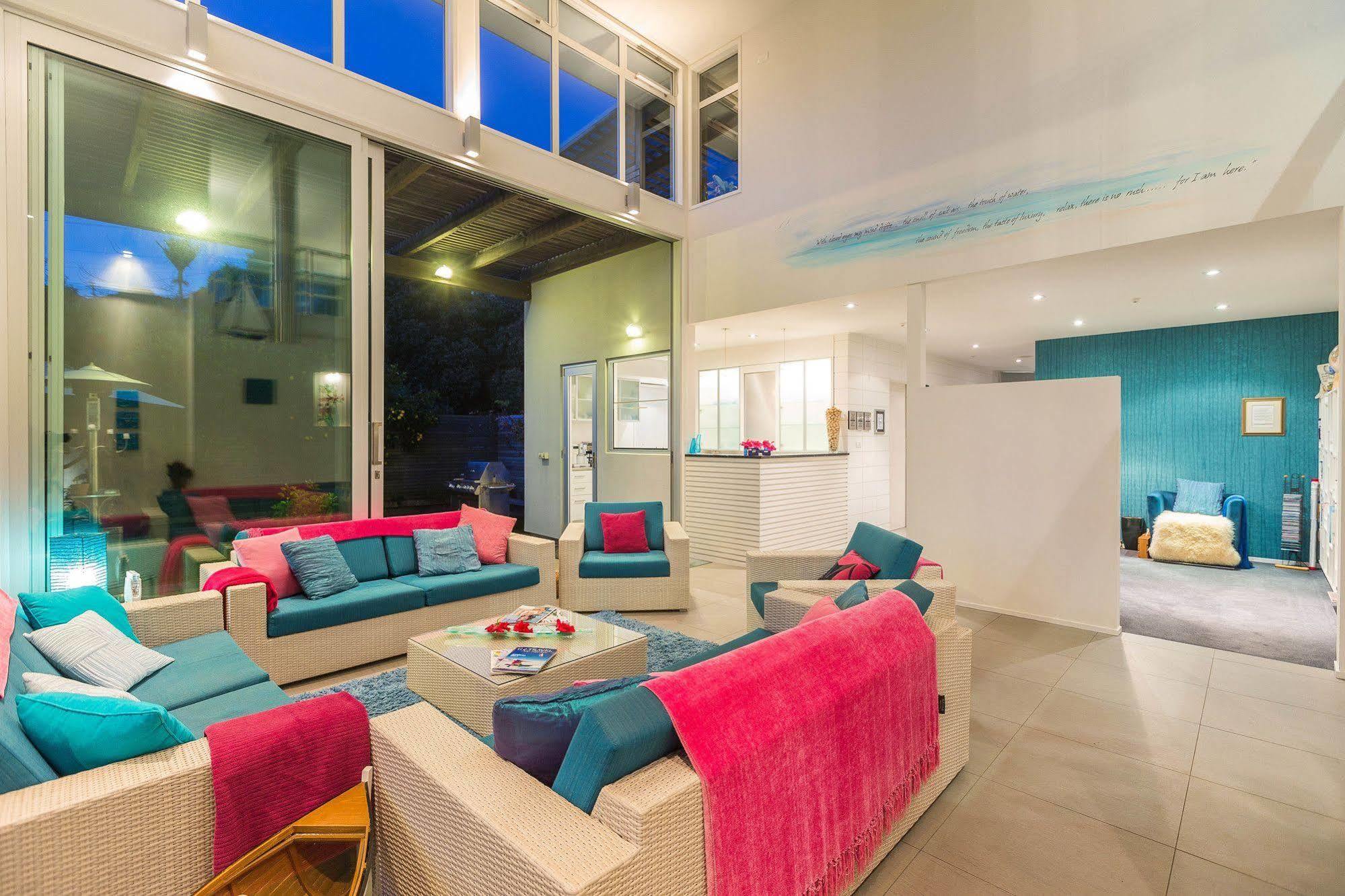 Waiheke Waterfront Lodge Oneroa Buitenkant foto