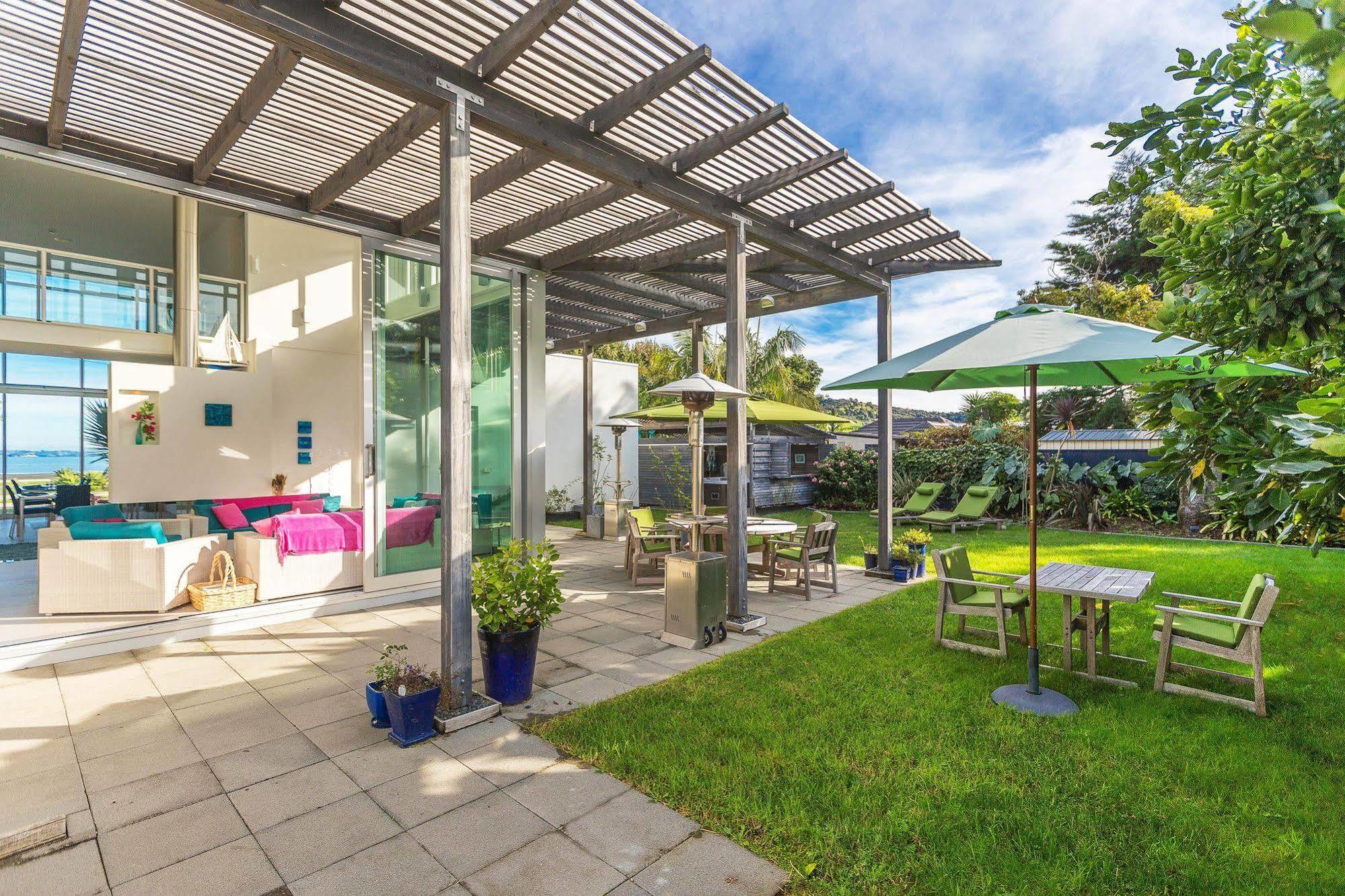 Waiheke Waterfront Lodge Oneroa Buitenkant foto