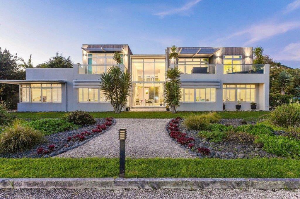 Waiheke Waterfront Lodge Oneroa Buitenkant foto