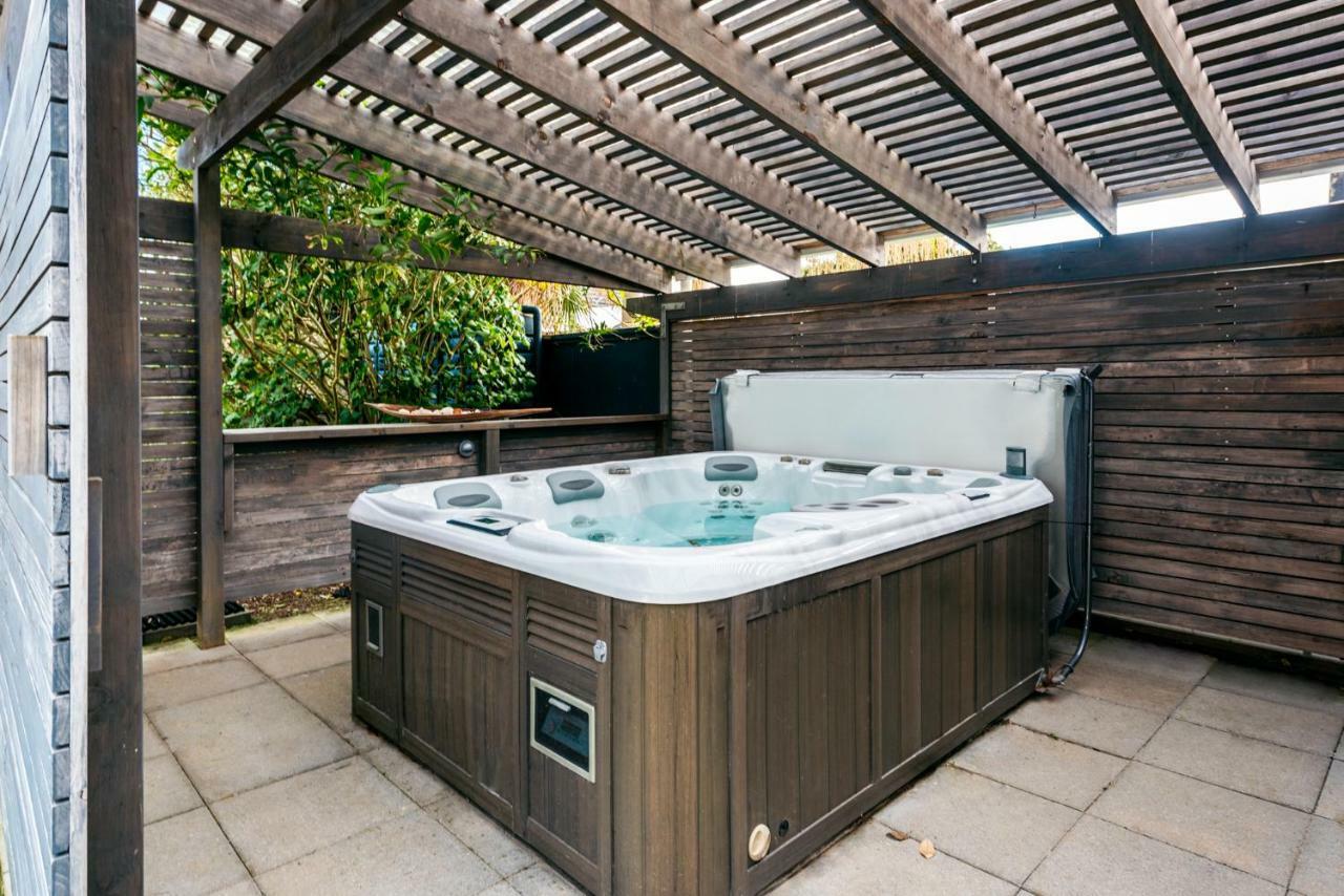 Waiheke Waterfront Lodge Oneroa Buitenkant foto